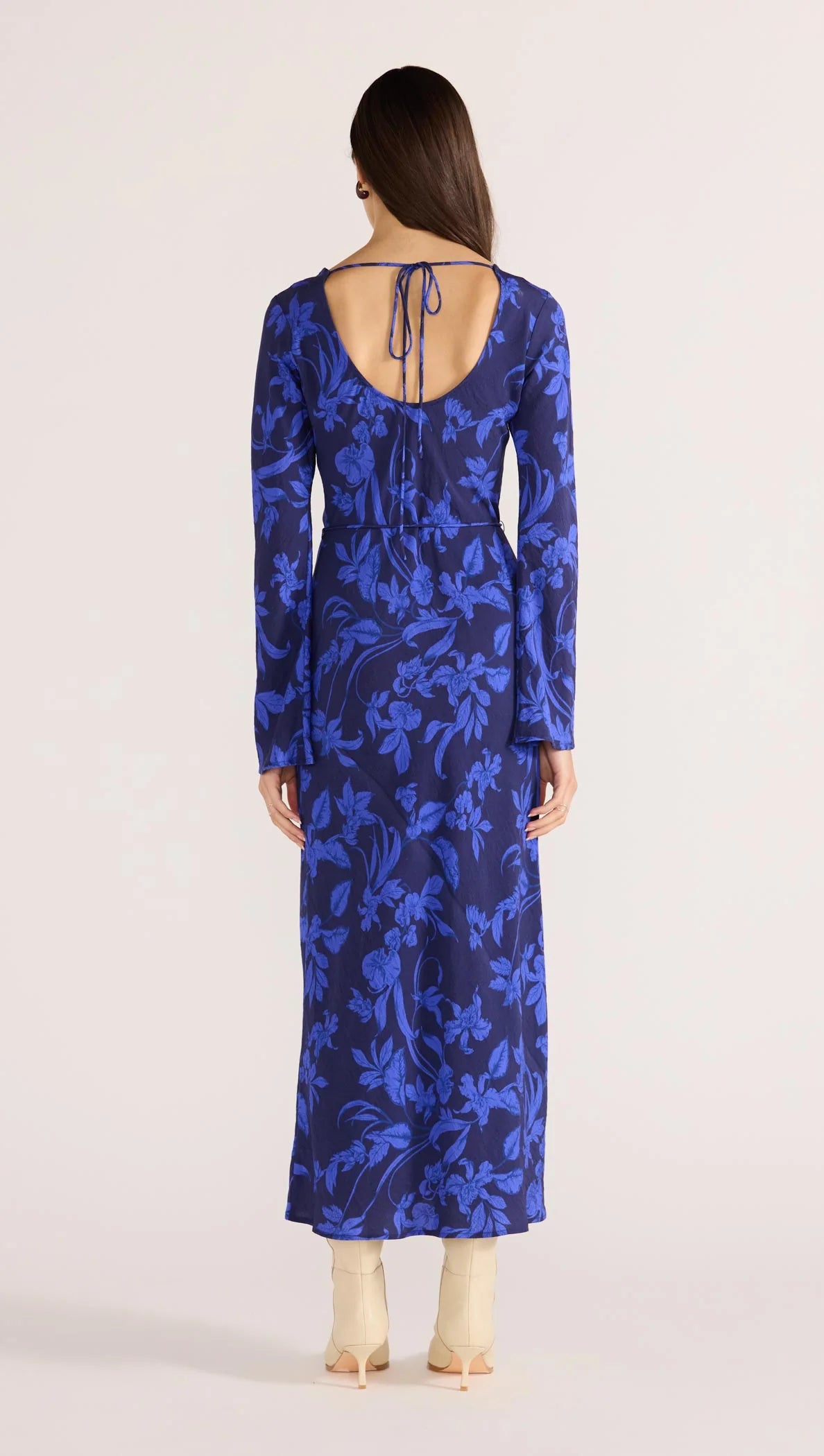 Minkpink Gianna Bias Maxi Dress MG2502665 Blue Floral