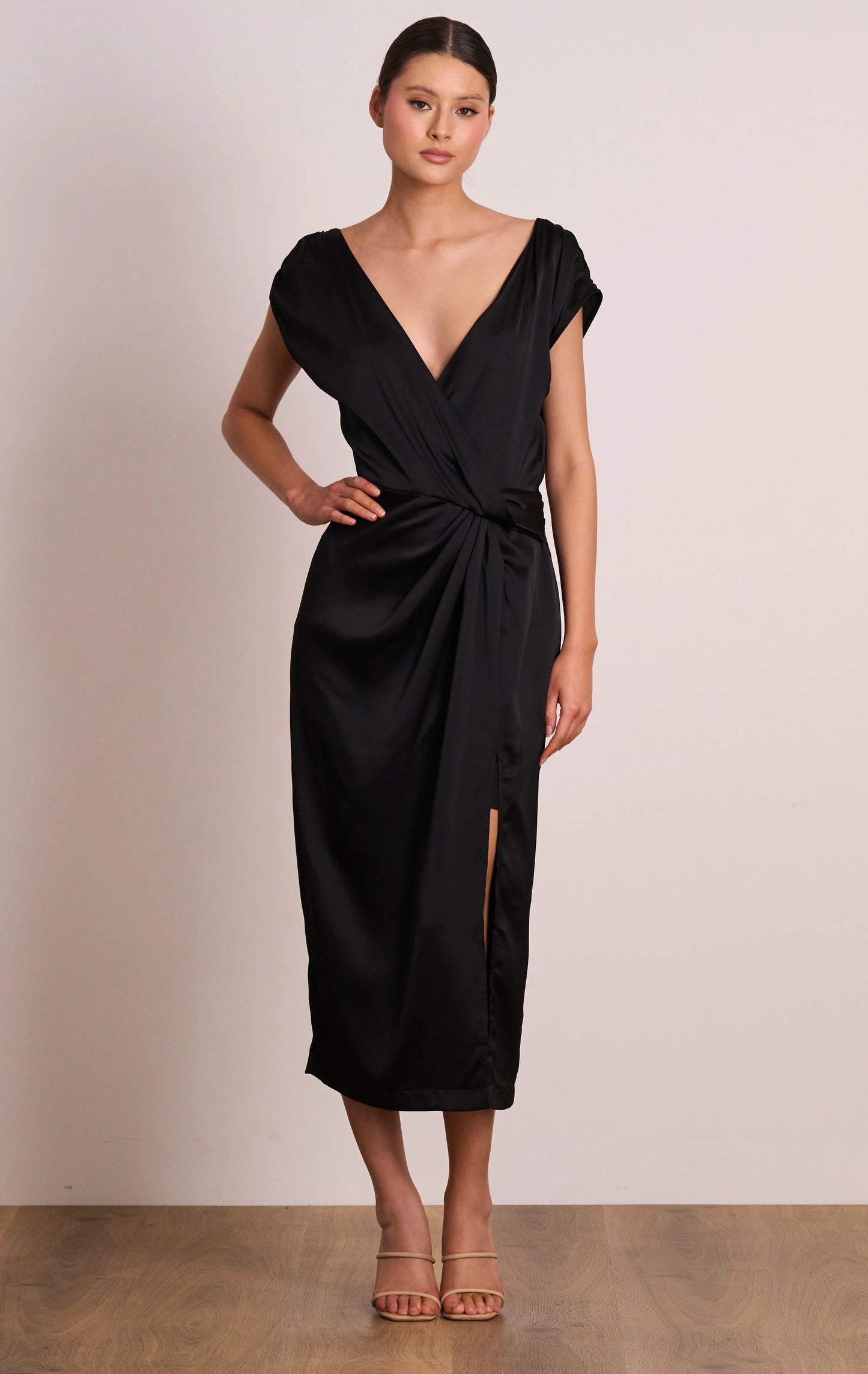 Pasduchas - Luminous Wrap Black Drape Midi