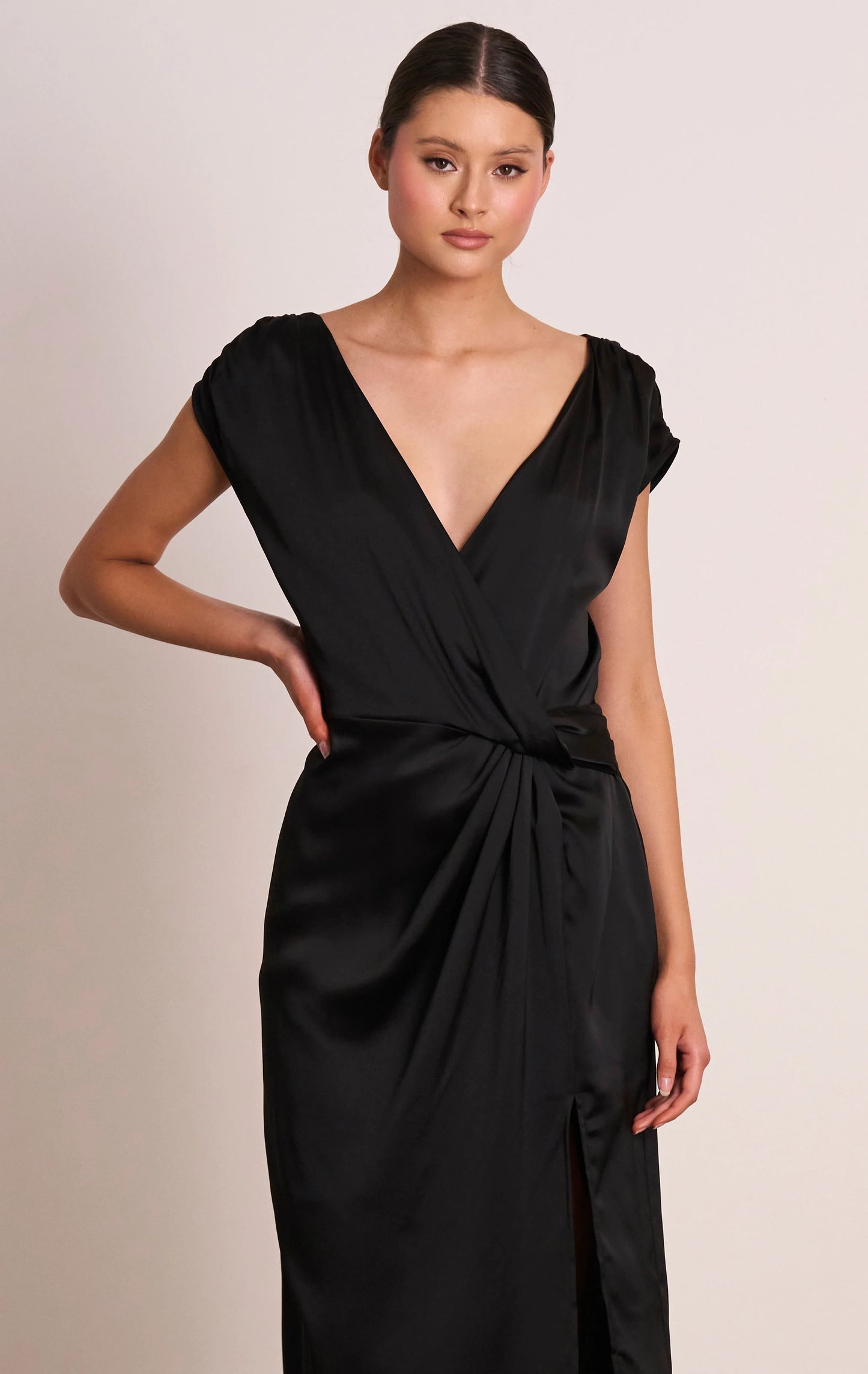 Pasduchas - Luminous Wrap Black Drape Midi