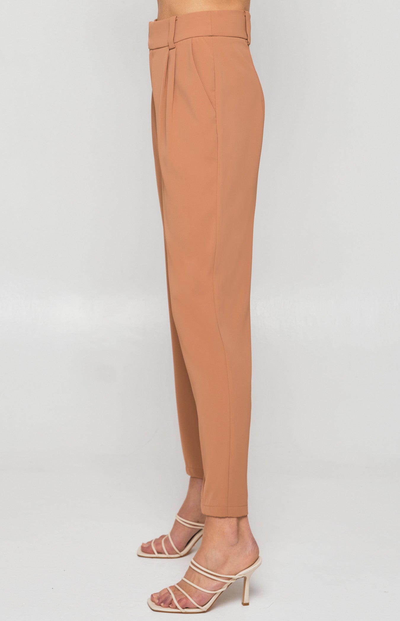 Winnie & Co High Waistband Tapered Pants - Mocha